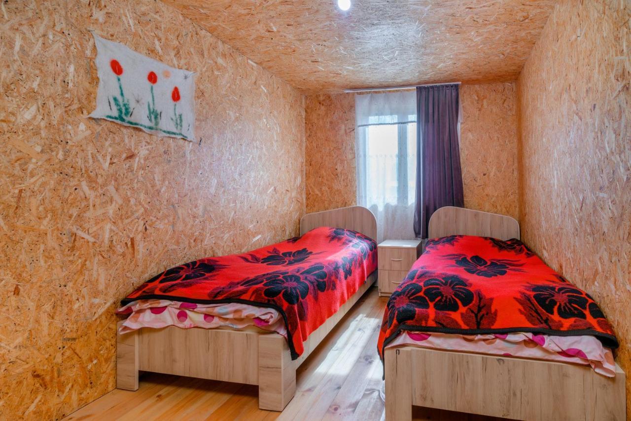 Guesthouse Elisabeth Omalo Esterno foto