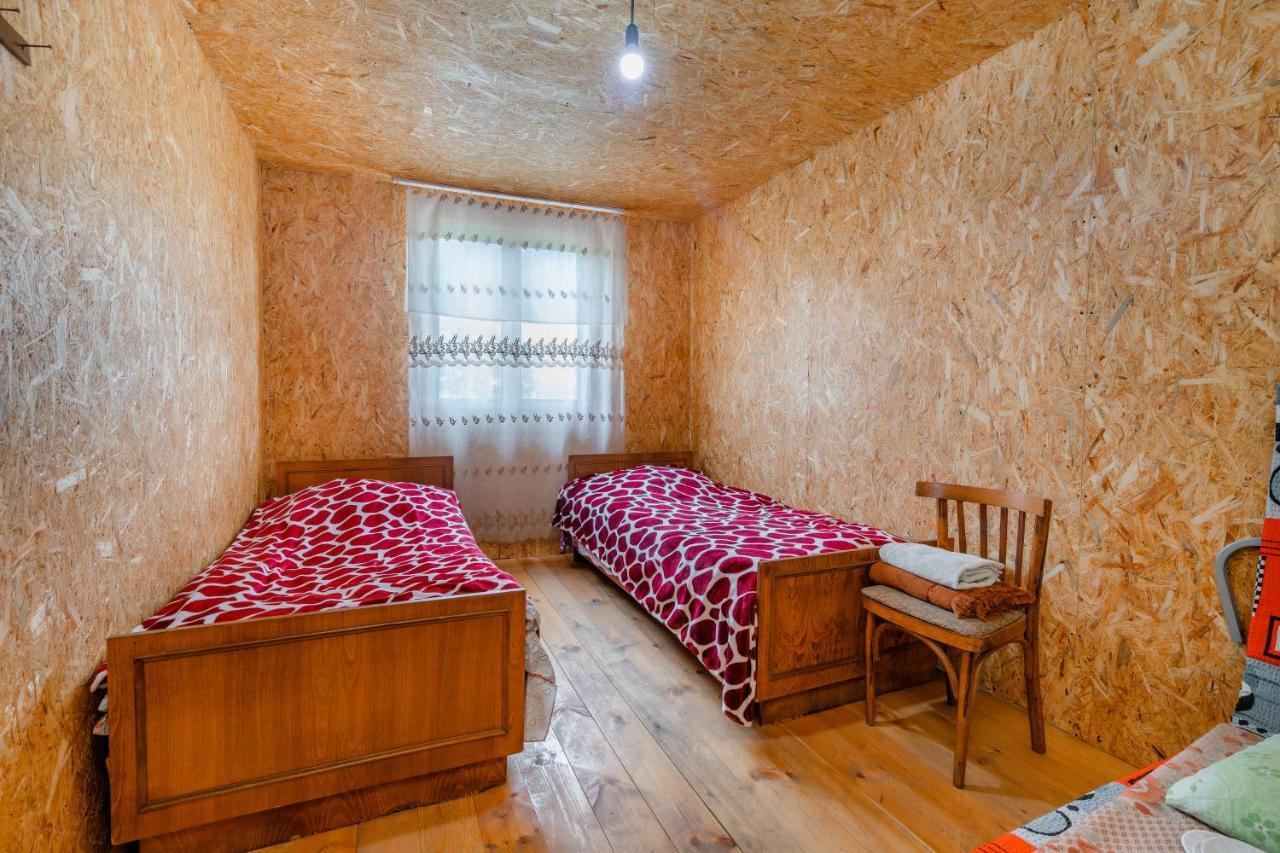 Guesthouse Elisabeth Omalo Esterno foto